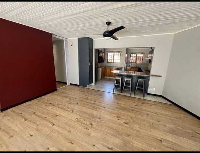 3 BEDROOM CLUSTER FOR SALE IN BEDFORDVIEW